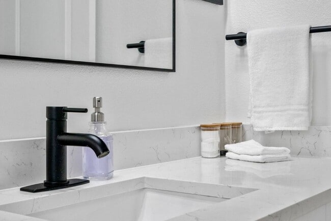 Building Photo - The peaceful place