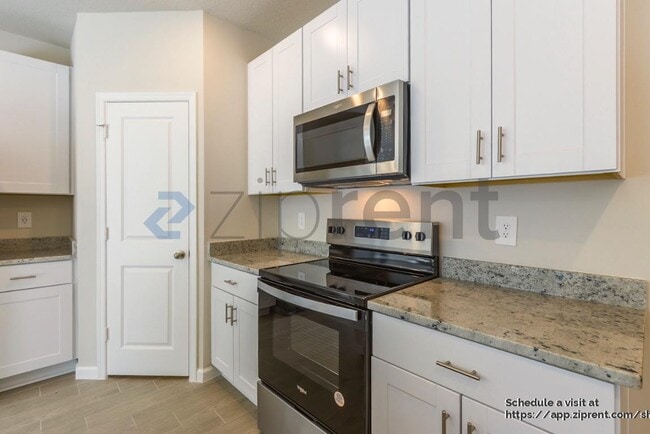 Building Photo - 458 Salisbury Cir