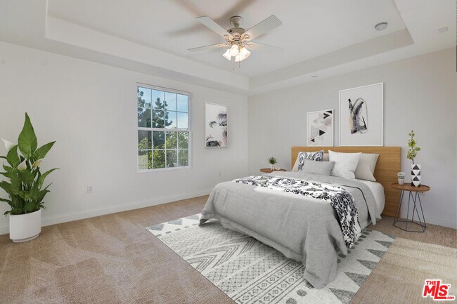 Building Photo - 12975 Agustin Pl