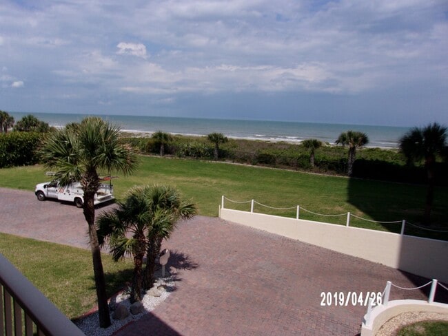 Building Photo - Oceanfront 3 BR Condo