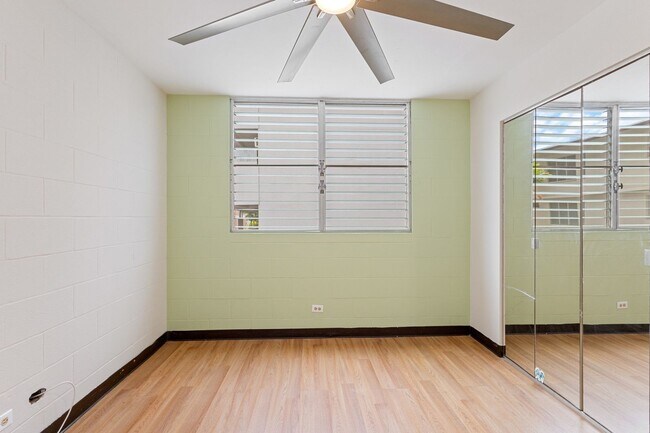 Building Photo - Upgraded 2-Bed Condo Steps from Ala Moana ...