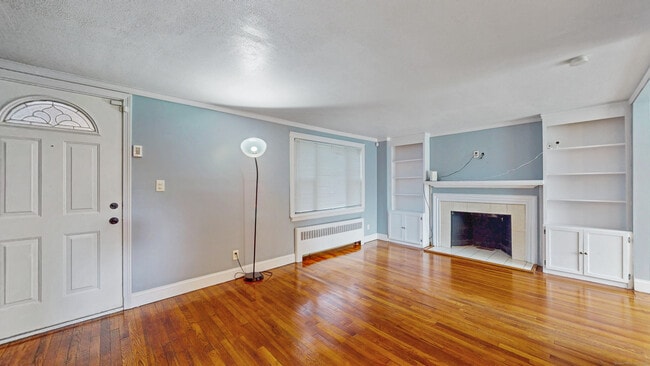 Building Photo - 72 Woodycrest Dr