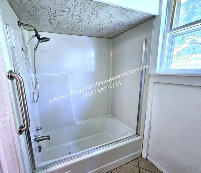 Building Photo - 42 Harrison St