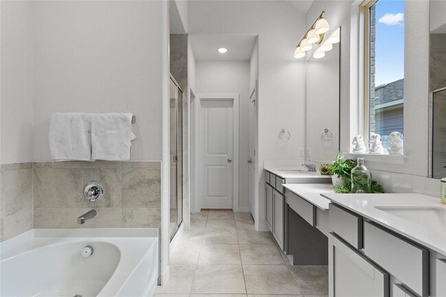 Building Photo - 11000 American Mustang Lp