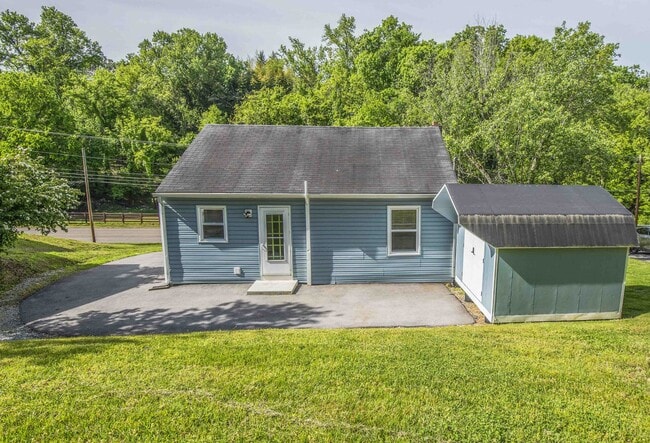 Building Photo - 4325 Strawberry Plains Pike