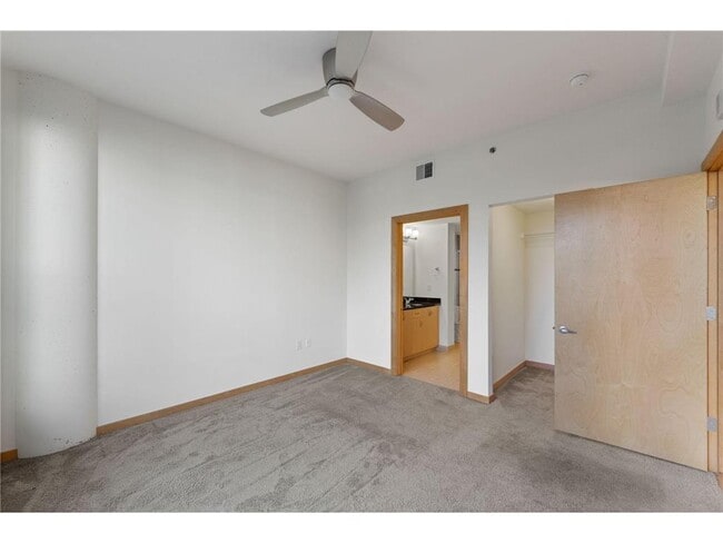 Building Photo - 740 Portland Ave