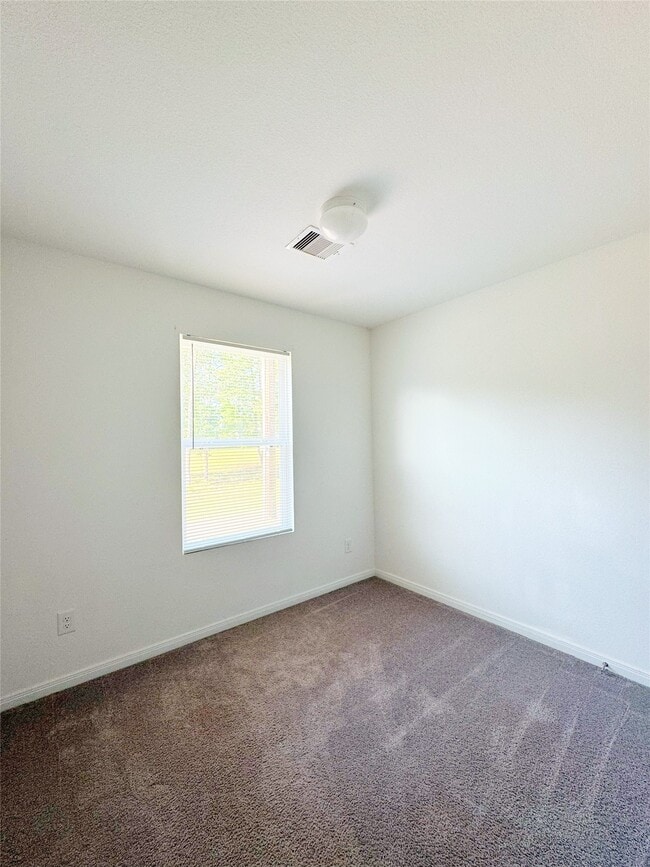 Building Photo - 245 Water Oak