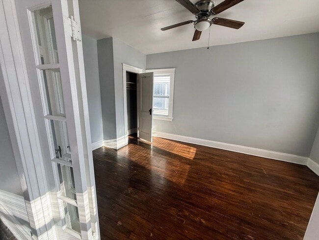 Building Photo - Welcome to your new home in the heart of Cleveland