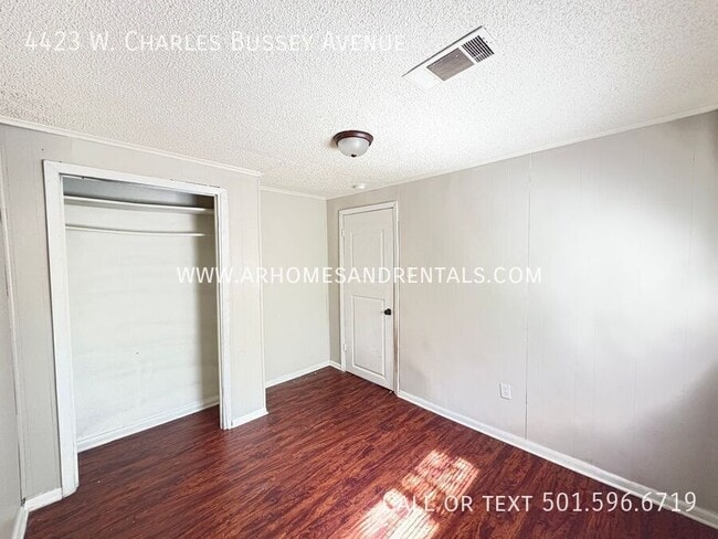 Building Photo - 4423 W Charles Bussey Ave