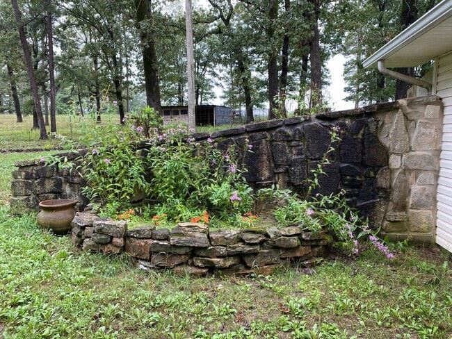 Building Photo - 95 Co Rd 404