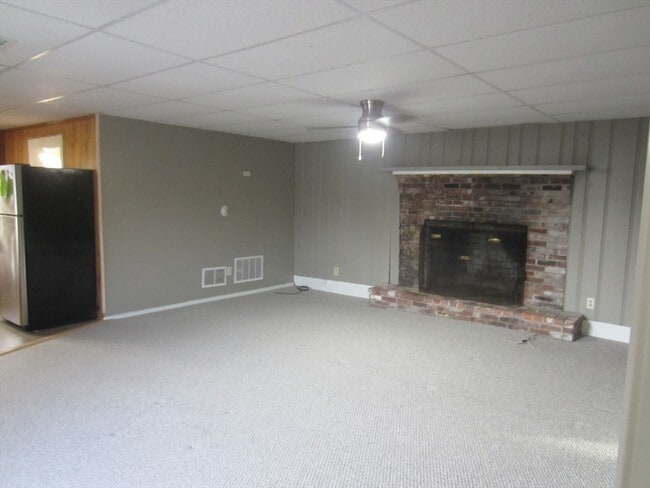 Building Photo - 64 Kins Ct