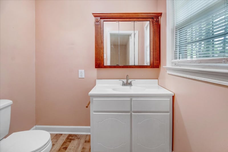 Building Photo - 1506 Boyette Dr