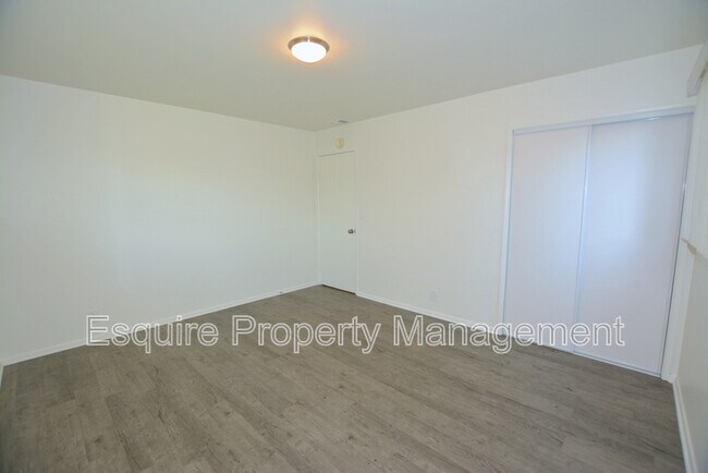Building Photo - 391 Harvard St