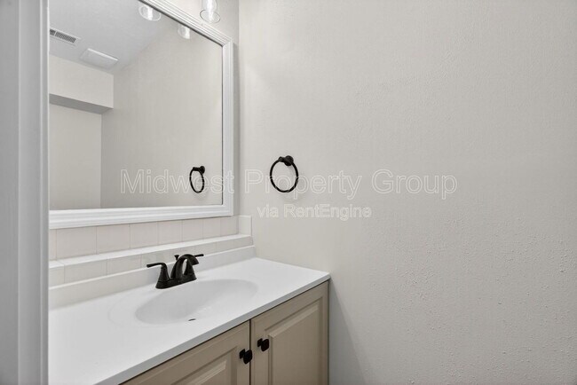 Building Photo - 90 Sutters Mill Rd