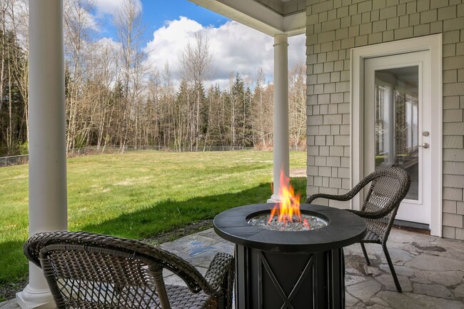 Building Photo - 5bd/3.5ba Duvall Home