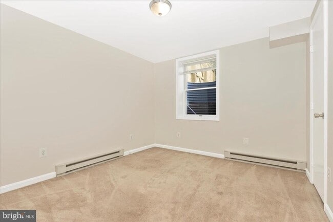 Building Photo - 207 Contour Rd