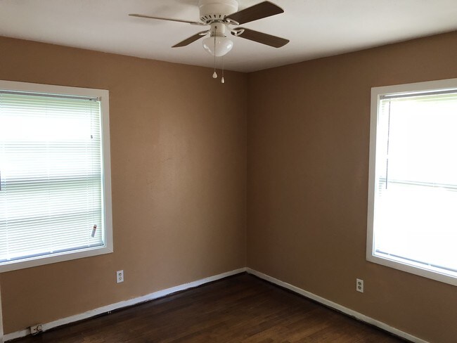 Building Photo - 4323 Groton Dr