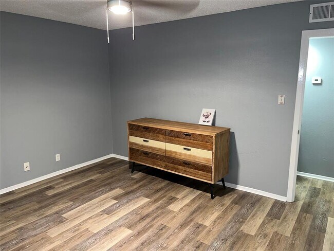 Building Photo - 7801 Shoal Creek Blvd