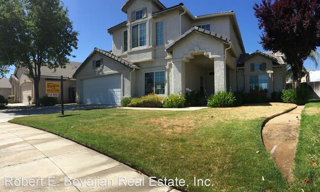 Primary Photo - 5 br, 3 bath House - 2986 E. Plymouth Way