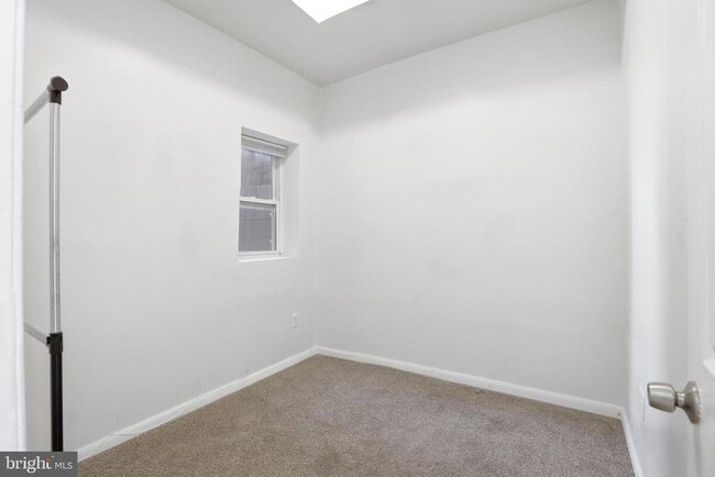 Building Photo - 1912 9th St NW