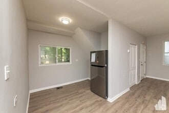 Building Photo - 1 bedroom in Chicago IL 60642
