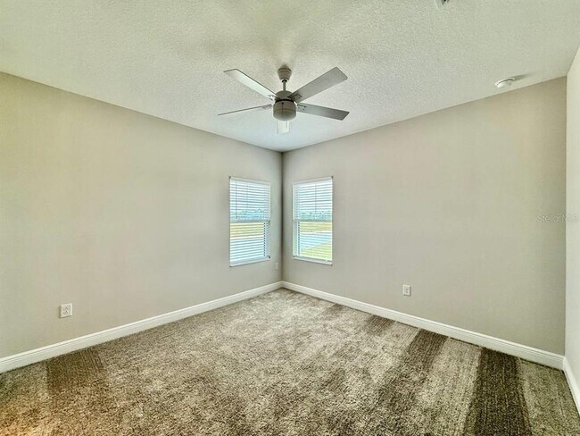 Building Photo - 35617 Stableton Ln