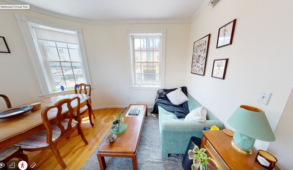 Building Photo - 4 Bishop Allen Dr