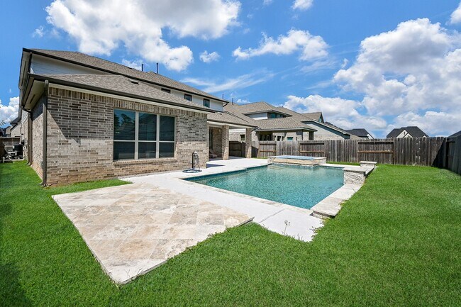 Building Photo - 9006 Meadow Bridge Dr