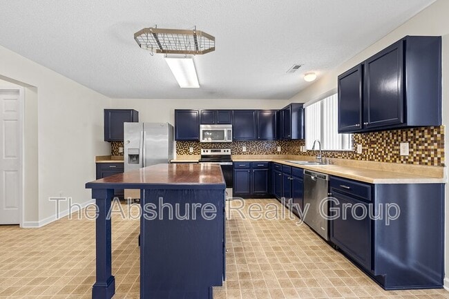 Building Photo - 6571 Guard Hill Dr