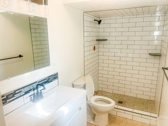 Building Photo - 3805 N 3200 W