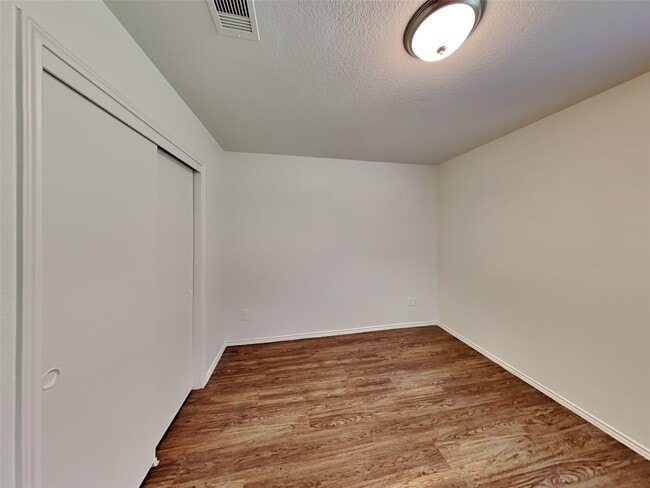 Building Photo - 3427 Apache Meadows Drive