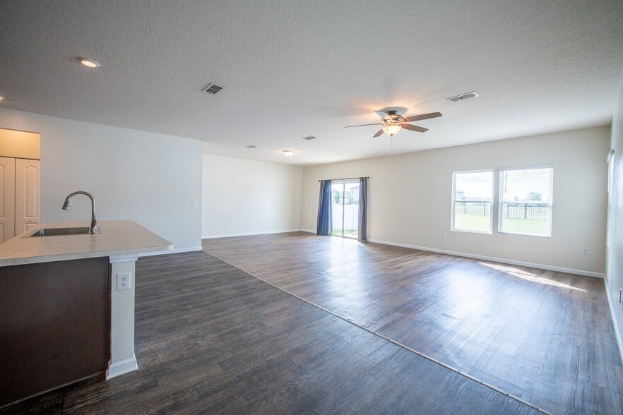 Building Photo - 2528 Acorn Creek Rd