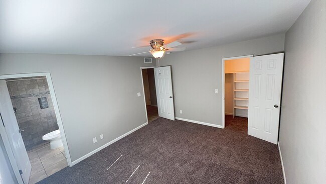 Building Photo - 2 Bedroom - 2 Bath - 1400 Sq. Ft. Home - 55+ Community in Sun City