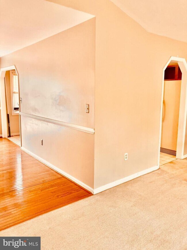 Building Photo - 6830 Red Rose Village Dr