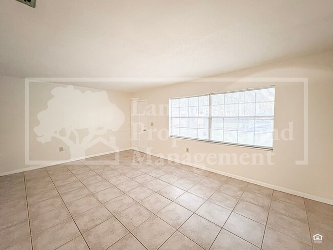 Building Photo - 4819 Fernery Ln