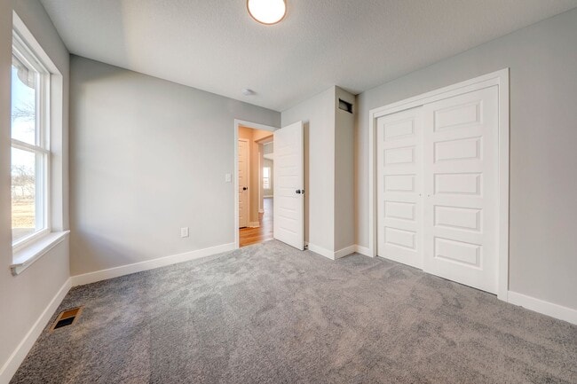 Building Photo - {18021} Southpointe Ranch + Finished Basem...
