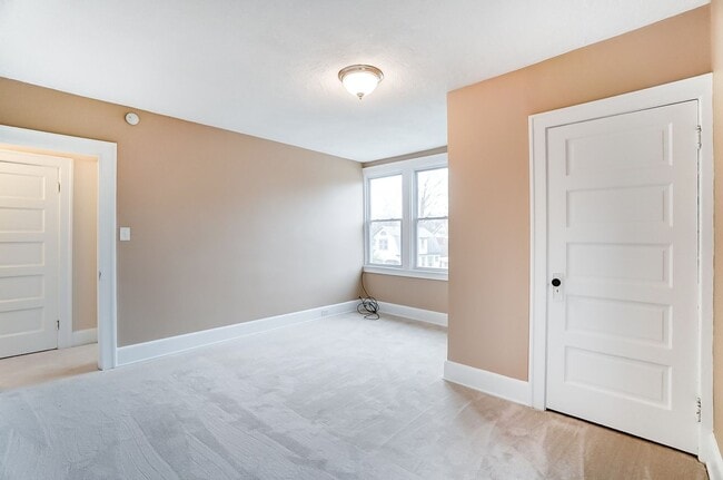 Building Photo - Westwood - Charming 3+ bed 1 bath home freshly updated
