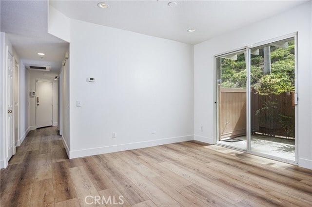 Building Photo - 216 California Ct
