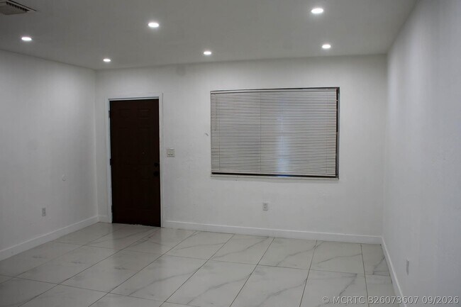 Building Photo - 15741 NW 38th Pl