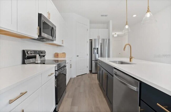 Building Photo - 2034 Derwent Dr