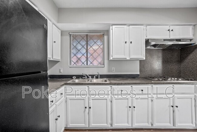 Building Photo - 2821 General Doolittle Ave