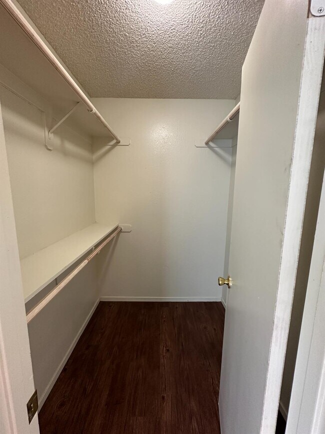 Building Photo - 2352 N Katy Ave