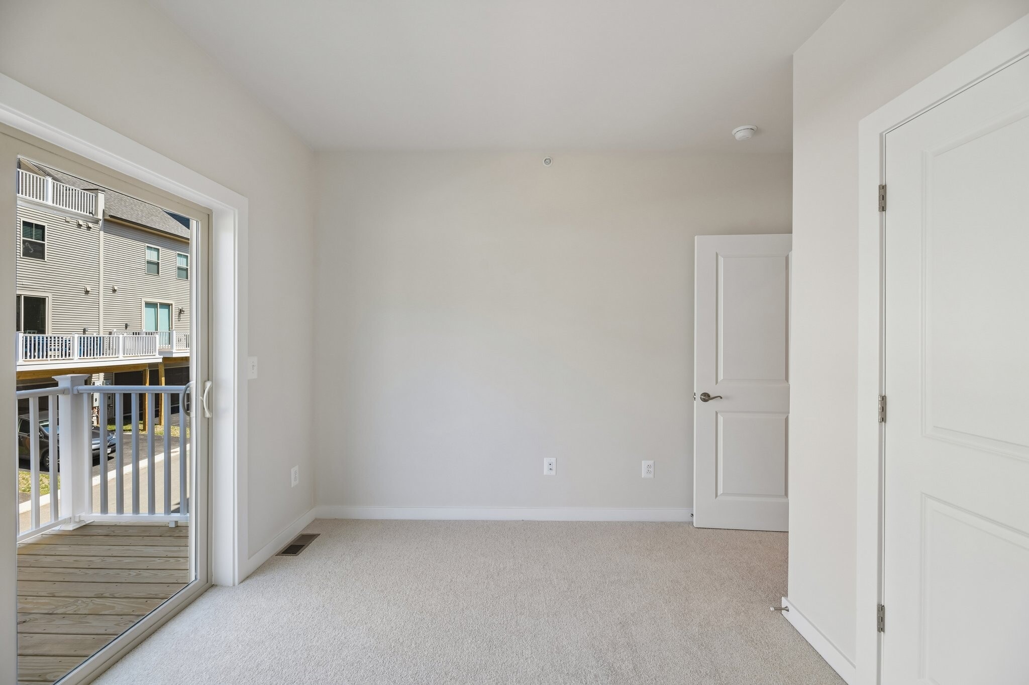 Building Photo - 1059 Inferno Ter SE