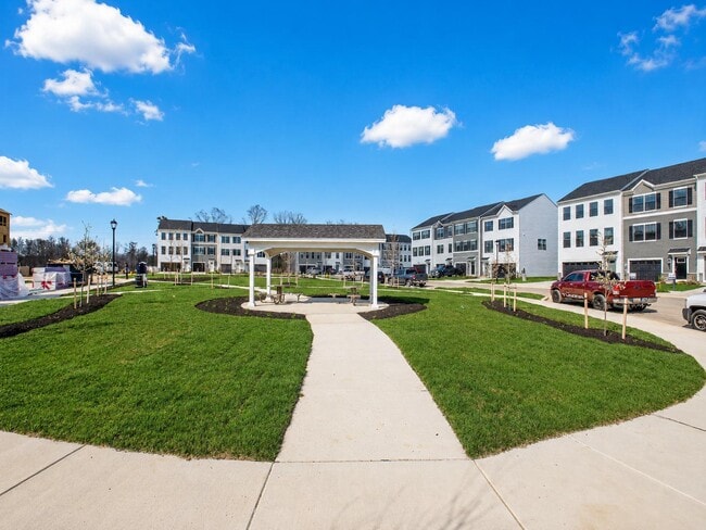 Building Photo - 436 Whirl Ln