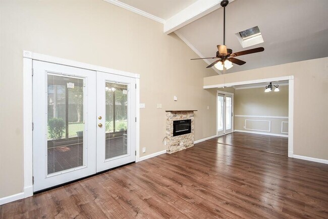 Building Photo - 6513 Neff St