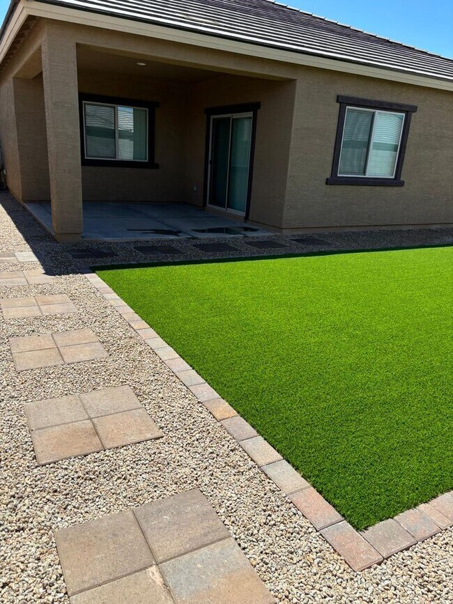 Building Photo - COMING SOON !! BRAND NEW HOME IN MARICOPA