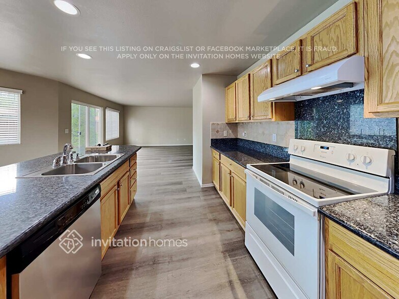 Building Photo - 731 SW 356th Pl
