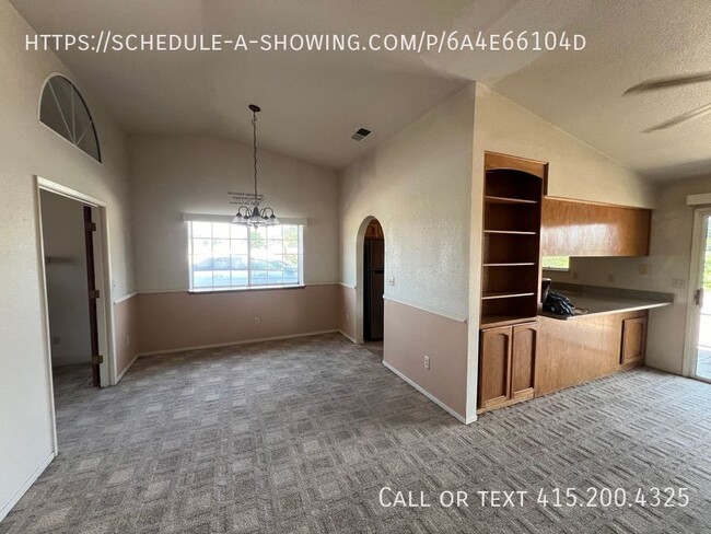 Building Photo - Move-In Special: Enjoy Reduced Annualized ...