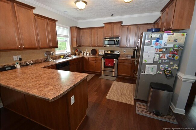 Building Photo - 2426 Market Hill Dr