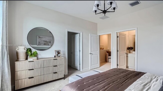 Building Photo - 1114 SW 9th Ave